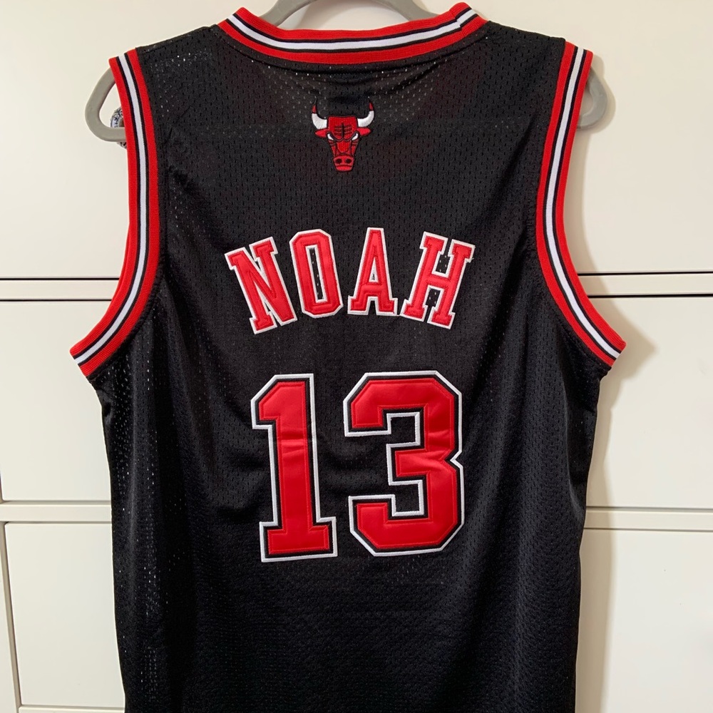 Men’s Small Adidas Chicago Bulls NBA Climacool Jersey - Joakim Noah #13